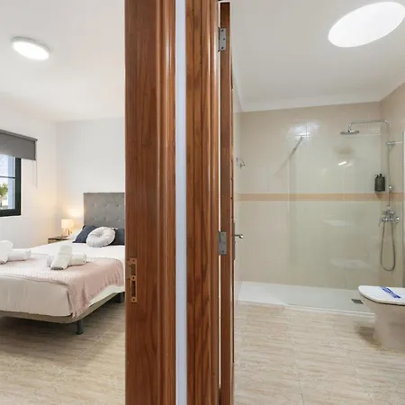 Arpon Santa Rosa 3 By Escape * Puerto del Carmen (Lanzarote)